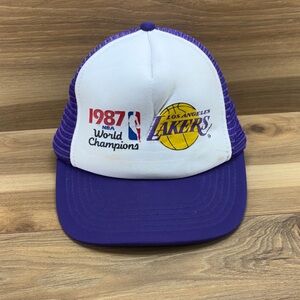 Vintage Snapback 1987 NBA World Champions Lakers Cap